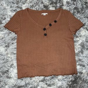 American Eagle Button Cropped Tee